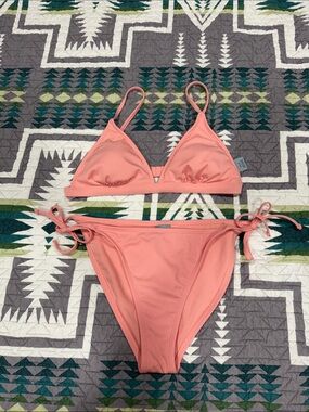 Like New Shade & Shore Coral Pink String Bikini Set in Medium